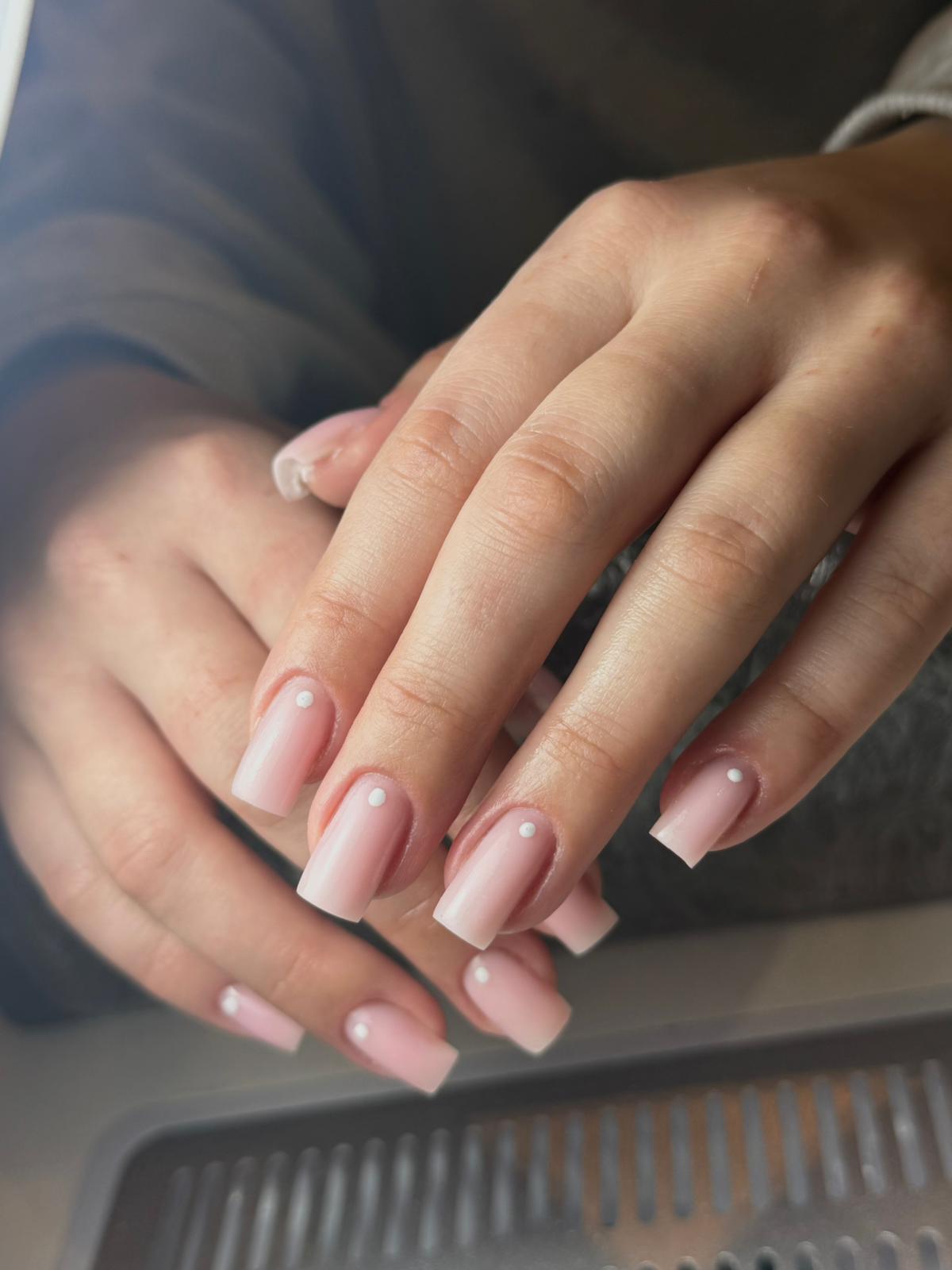 Stylizacja paznokci w Vanity Day Spa Gdynia