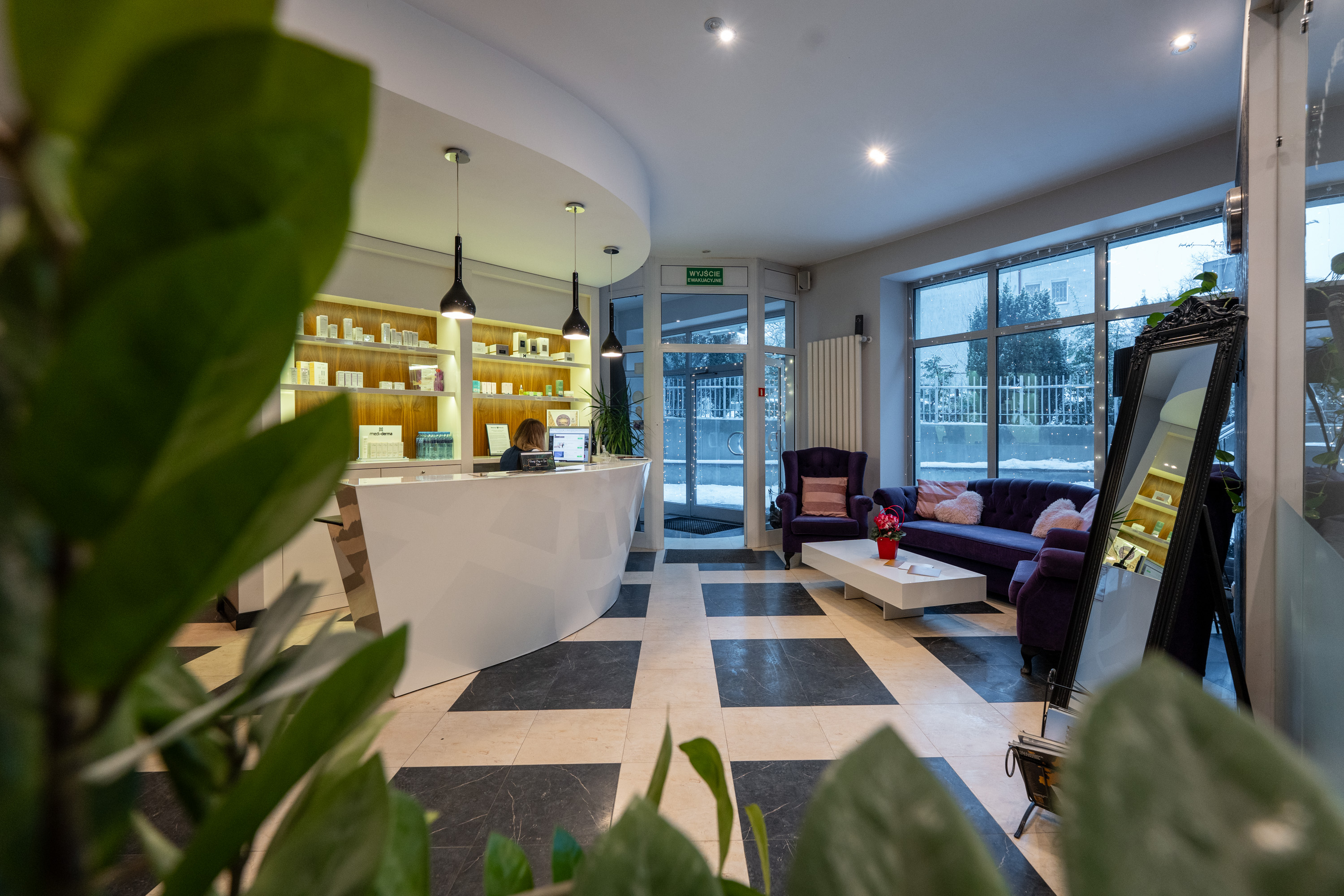 Wnętrze Vanity Day Spa Gdynia — recepcja